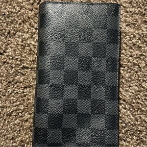 AUTHENTIC Louis Vuitton Graphite Checkered Card Holder